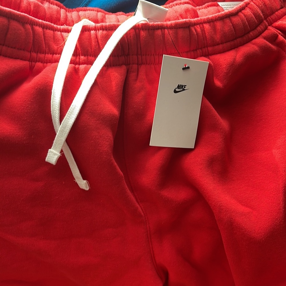 NWT Nike Men’s Red Standard Fit Sweat Shorts sz XXL - Picture 11 of 12
